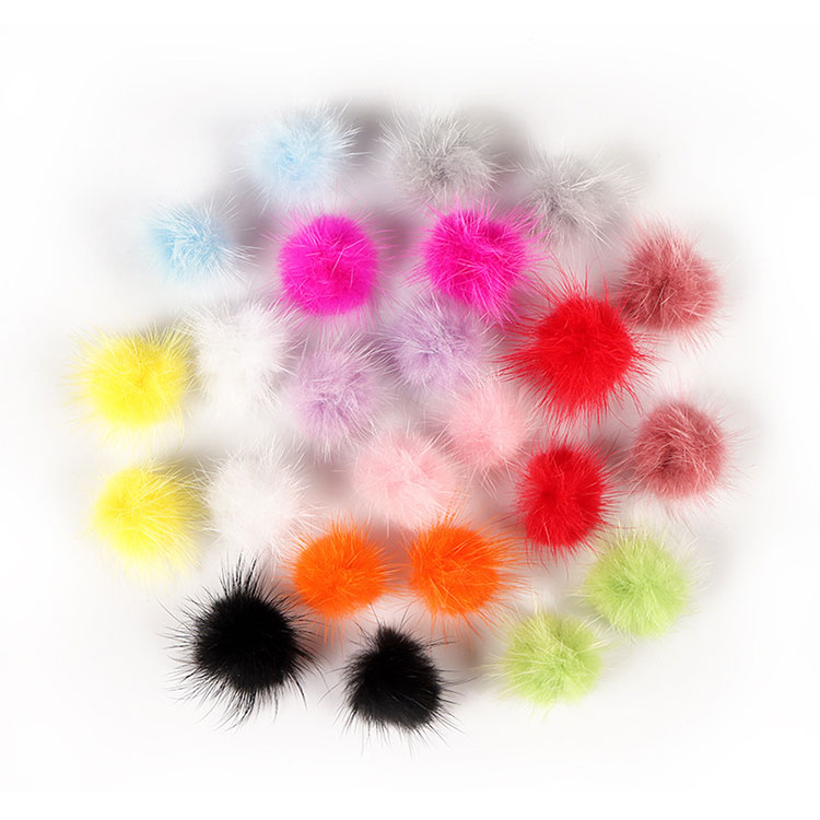 24 delar Nail Pom Fluffy Ball
