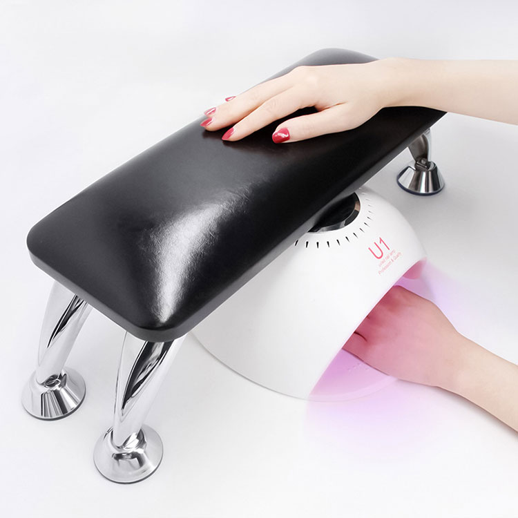 Nagelhandkudde